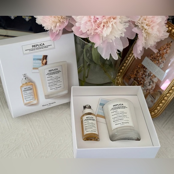 Maison Martin Margiela Other - Maison Martin Margiela Replica Body Wash Set - White and Cream